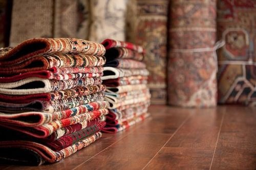 Kashmiri Hand-knotted Carpets
