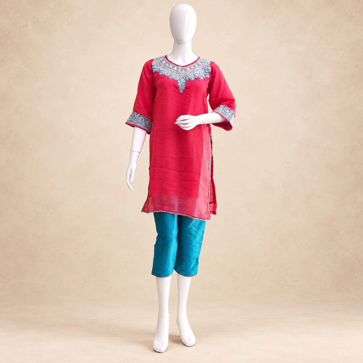 Kashmiri Tilla Embroidary Suit Pink With Scalping